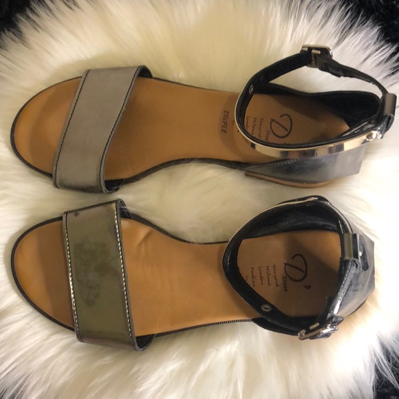 Women’s Summer Sandals - Picture 2 of 3